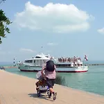 Holiday home Balaton Art *